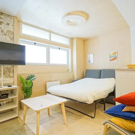 Charming And Bright Apartment In Paris 09 Paris